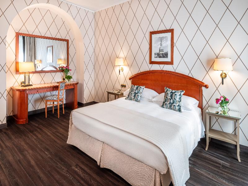 Starhotels Majestic image