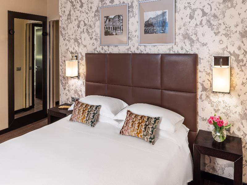 Starhotels Majestic image