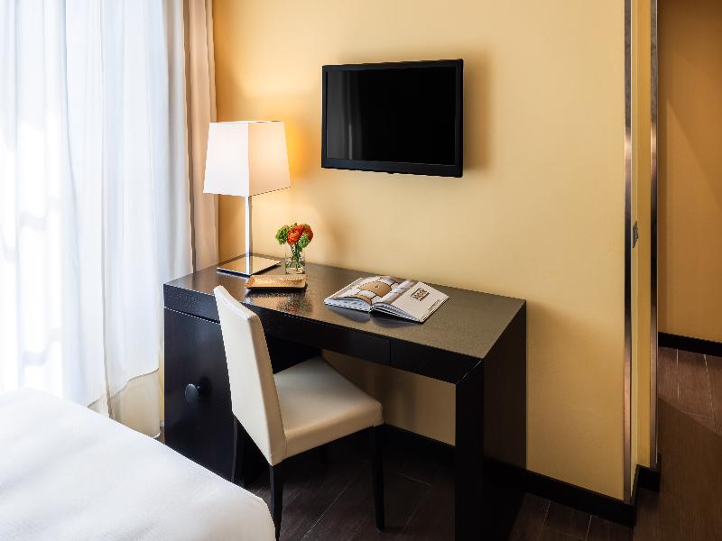 Starhotels Majestic image