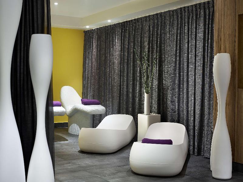 Park Plaza Belvedere image