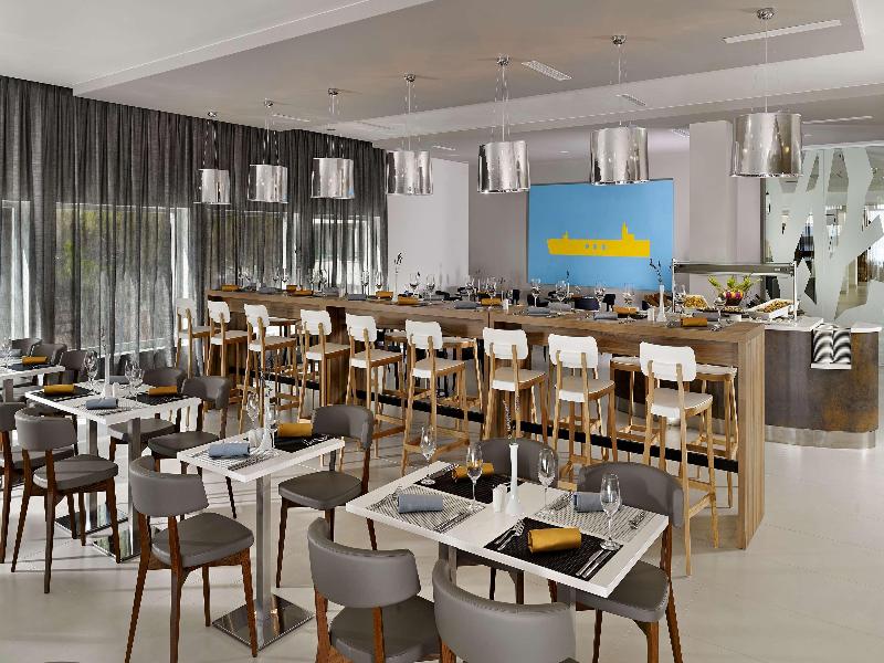 Park Plaza Belvedere image