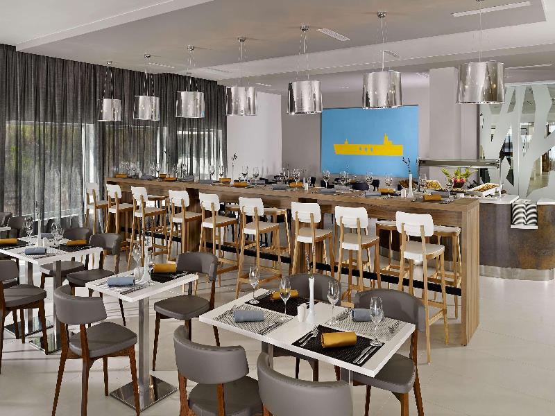 Park Plaza Belvedere image