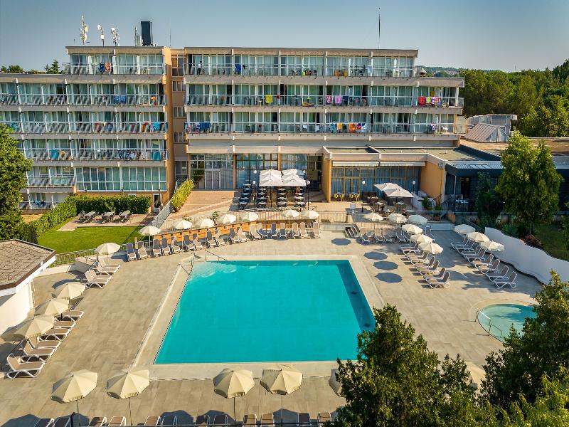 Arena Hotel Holiday image