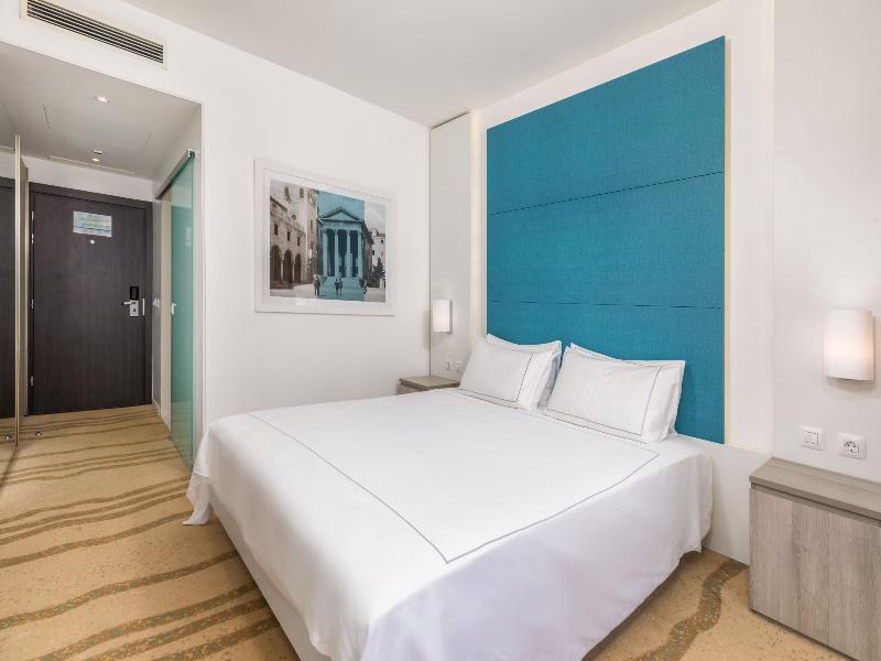 Hotel Park Plaza Histria image