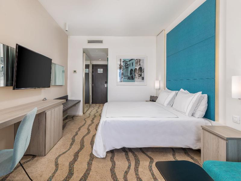 Hotel Park Plaza Histria image