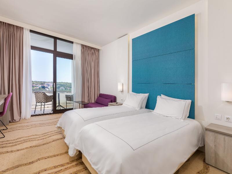 Hotel Park Plaza Histria image