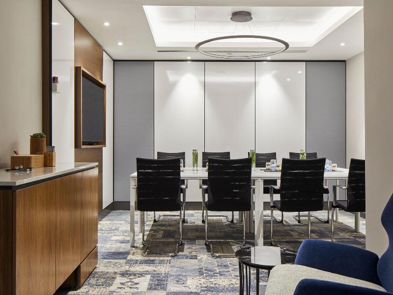 Marriott Hotel Cardiff image