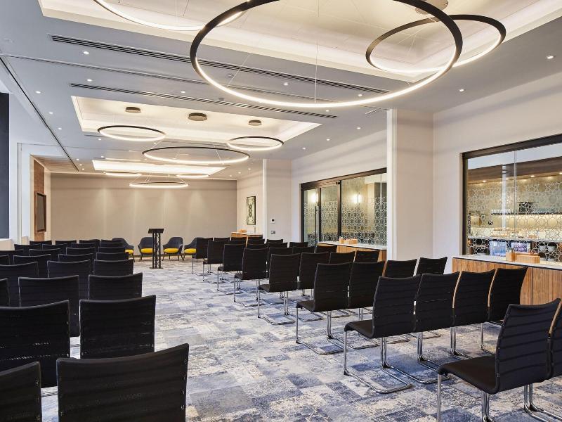 Marriott Hotel Cardiff image