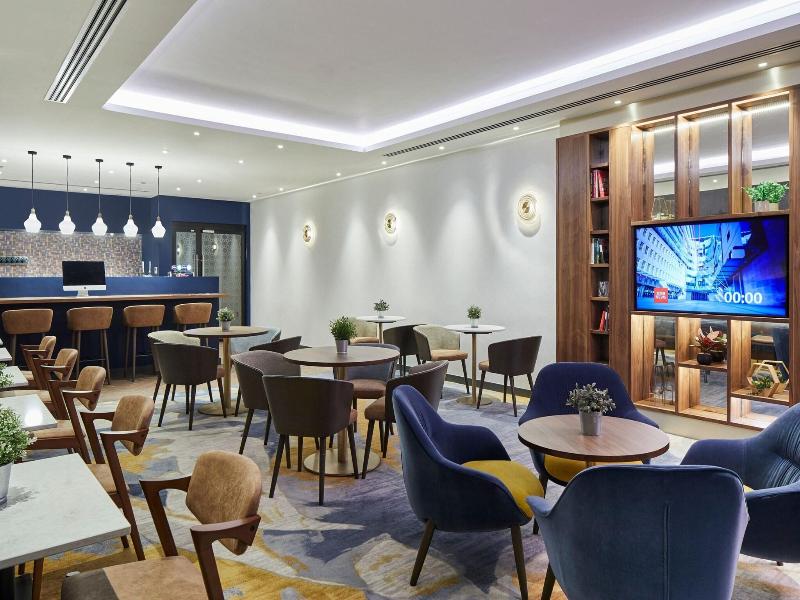 Marriott Hotel Cardiff image