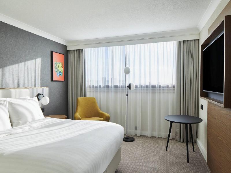 Marriott Hotel Cardiff image