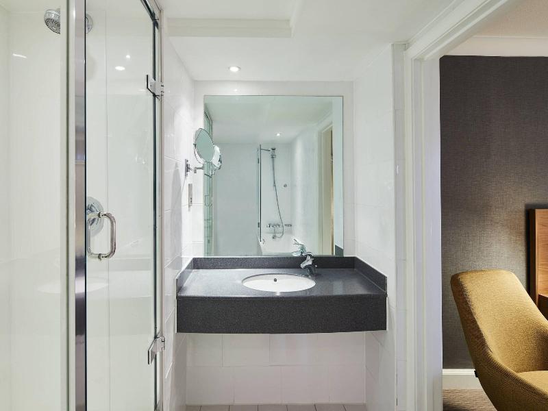 Marriott Hotel Cardiff image
