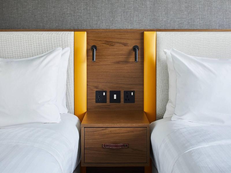 Marriott Hotel Cardiff image
