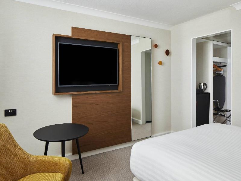 Marriott Hotel Cardiff image