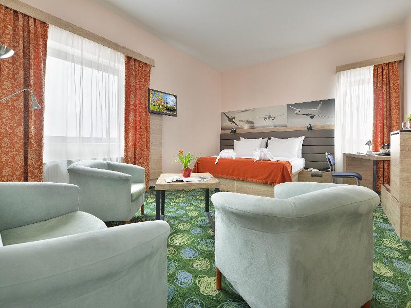 Ramada Airport Prague image