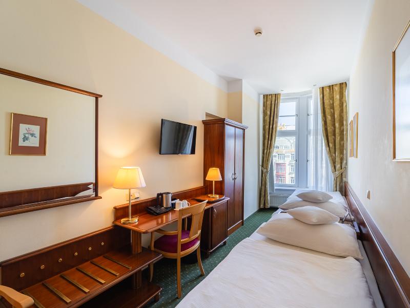 EA Hotel Rokoko image