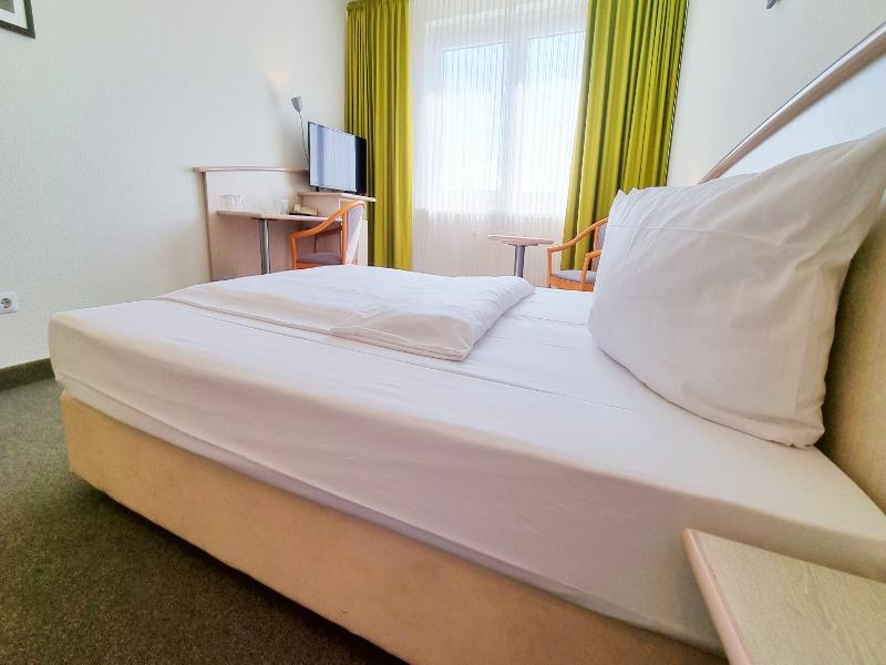 Panorama Inn Hotel und Boardinghaus image