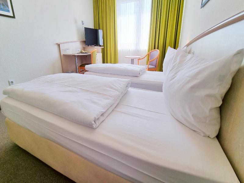 Panorama Inn Hotel und Boardinghaus image