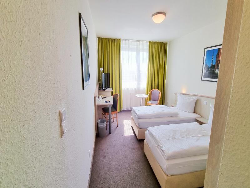 Panorama Inn Hotel und Boardinghaus image