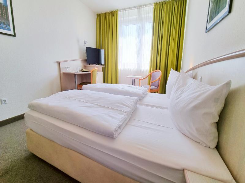 Panorama Inn Hotel und Boardinghaus image