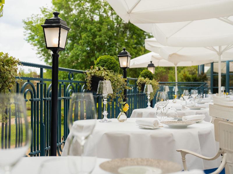 Waldorf Astoria Versailles - Trianon Palace image