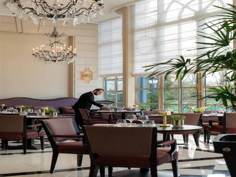 Waldorf Astoria Versailles - Trianon Palace image