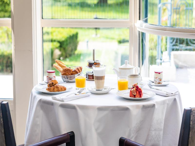 Waldorf Astoria Versailles - Trianon Palace image