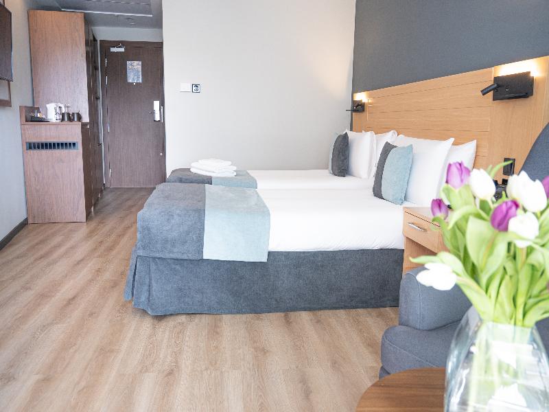 The Preluna Hotel image