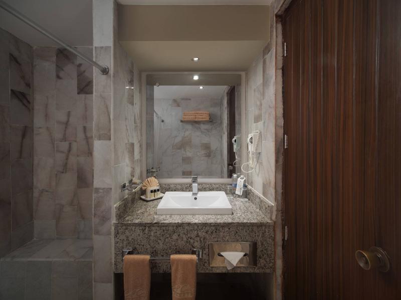 El Cid El Moro Beach Hotel image