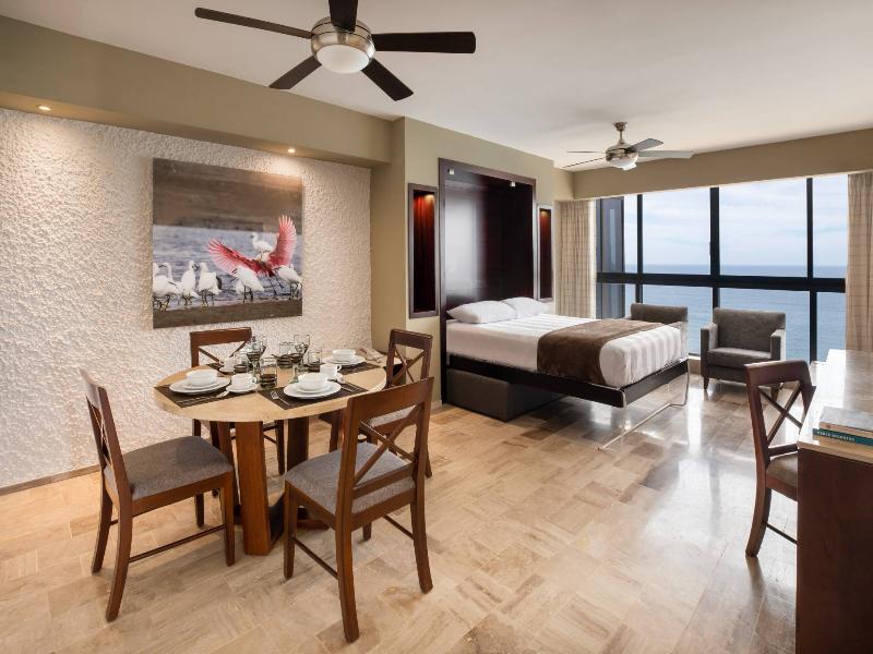 El Cid El Moro Beach Hotel image
