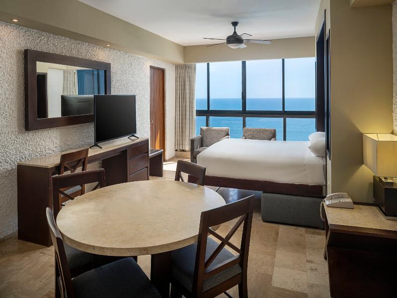 El Cid El Moro Beach Hotel image
