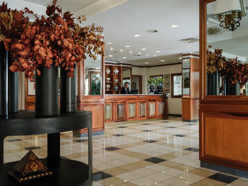 Grand Hotel Tiberio image