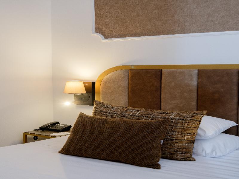 Grand Hotel Tiberio image