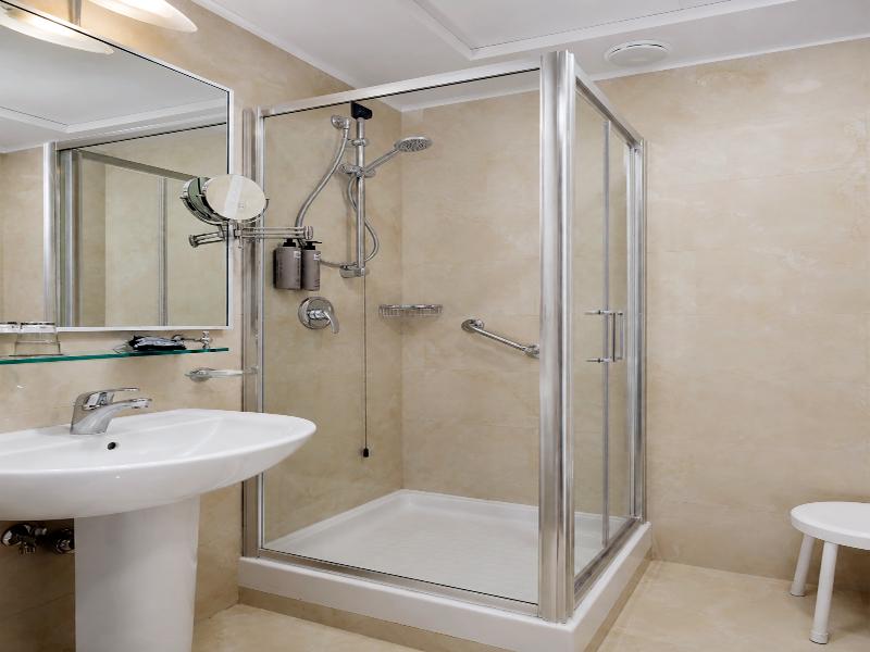 Grand Hotel Tiberio image