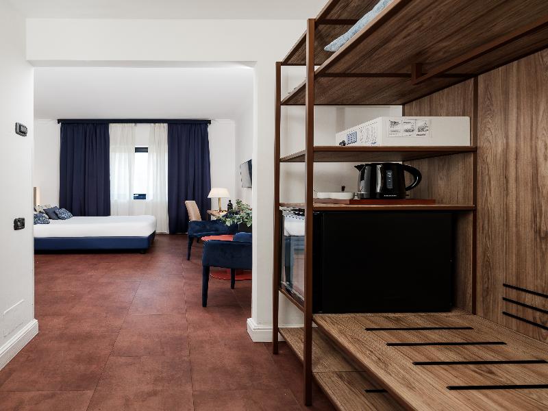 Grand Hotel Tiberio image