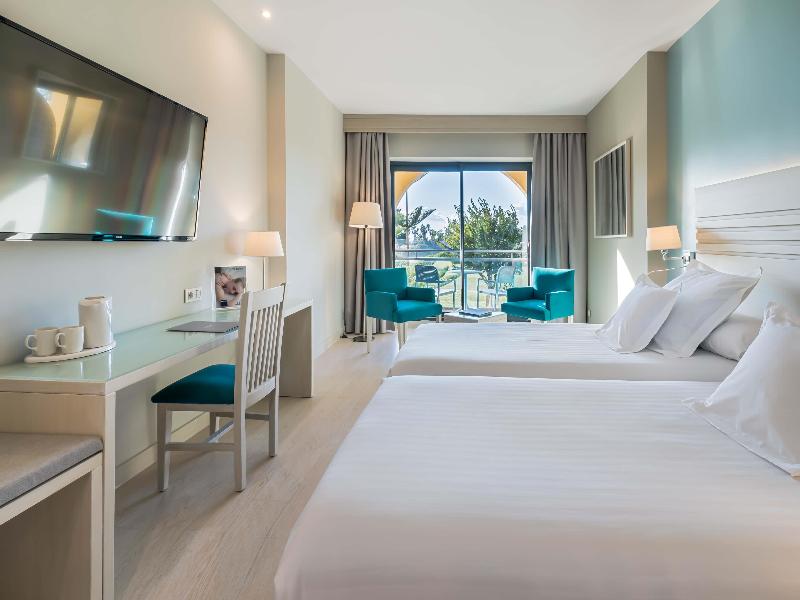 Barcelo Costa Ballena image