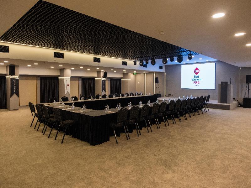 Best Western Plus Khan Hotel image