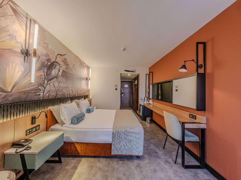Best Western Plus Khan Hotel image