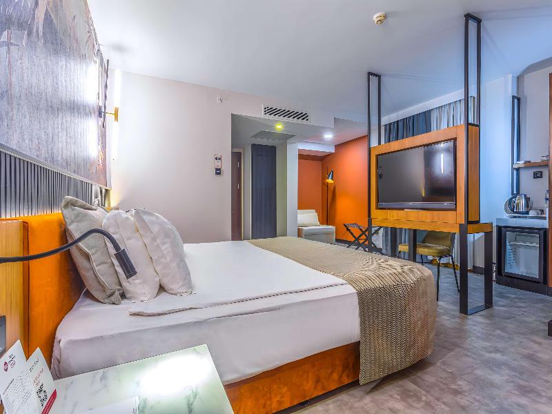 Best Western Plus Khan Hotel image