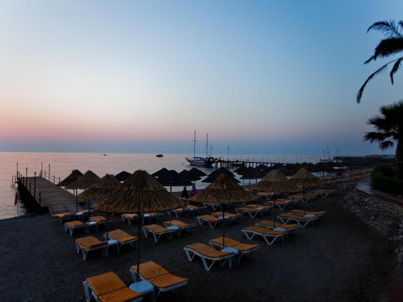 Champion Holiday Village 