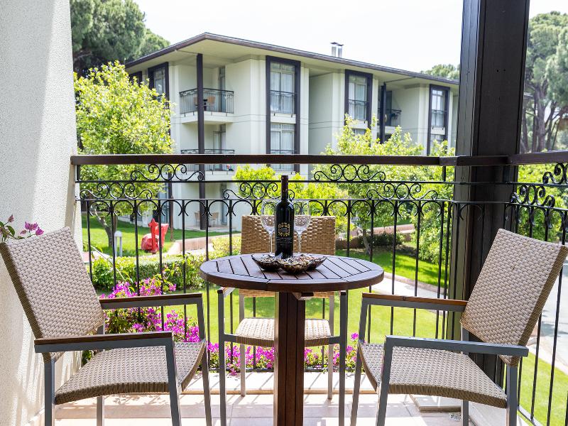 Gloria Verde Resort image