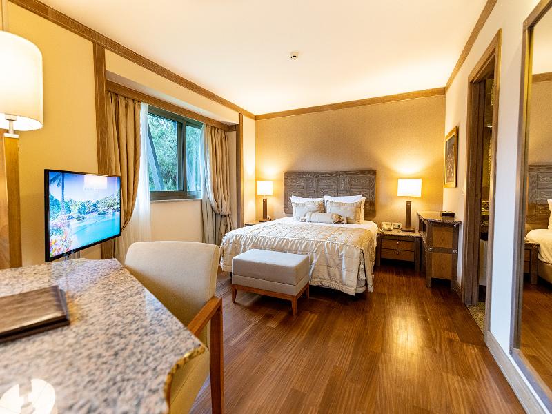 Gloria Verde Resort image