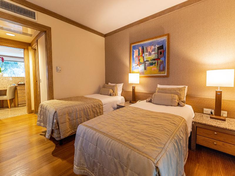 Gloria Verde Resort image