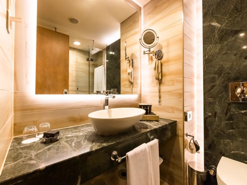 Gloria Verde Resort image