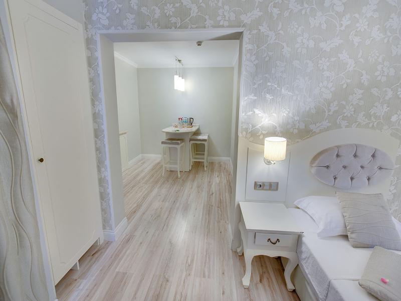The Pine Hill Hotel & Suites image