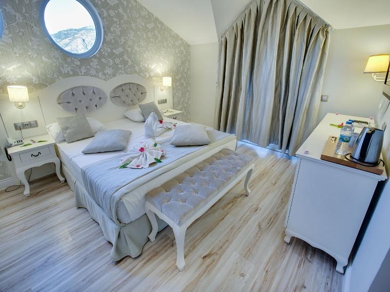 The Pine Hill Hotel & Suites image