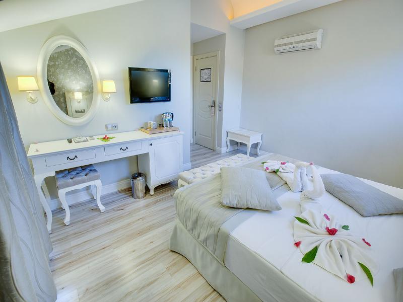 The Pine Hill Hotel & Suites image
