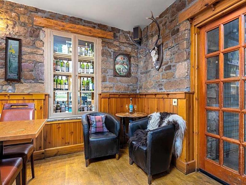 Dornoch Castle  image