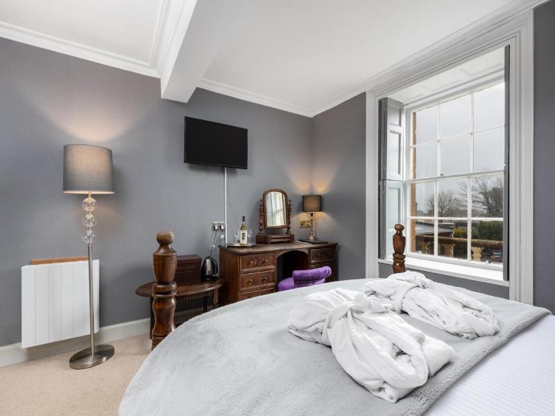 Dornoch Castle  image