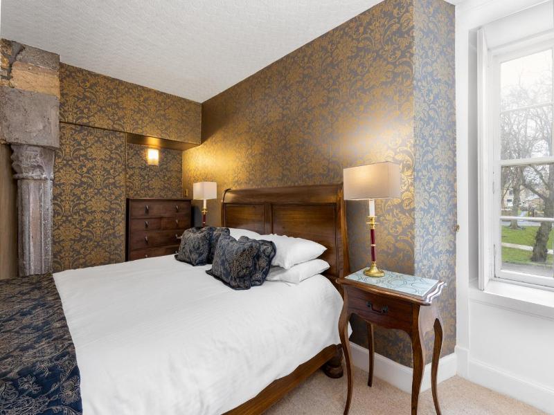 Dornoch Castle  image