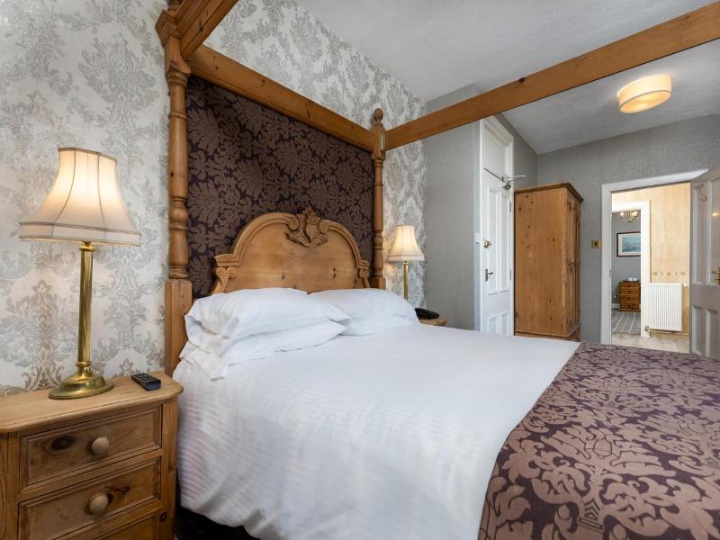 Dornoch Castle  image